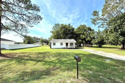 House in Ocala, Florida 3 bedrooms, 101.82 sq.m. № 1906569 - photo 2