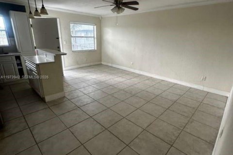 Купить кондоминиум в Майами, Флорида 1 спальня, 53.05м2, № 2033644 - фото 4