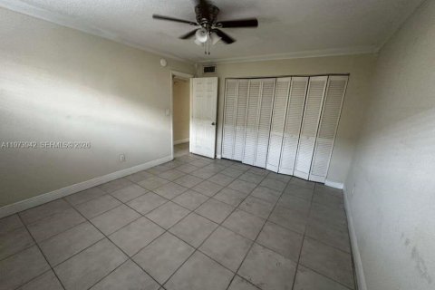 Купить кондоминиум в Майами, Флорида 1 спальня, 53.05м2, № 2033644 - фото 3