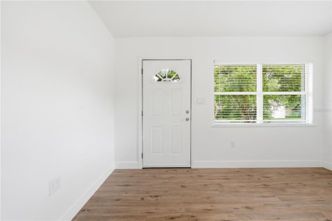 Casa en alquiler en Leesburg, Florida, 3 dormitorios, 80.27 m2 № 2155692 - foto 2