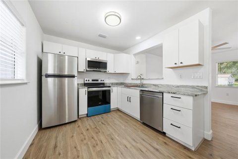 Casa en alquiler en Leesburg, Florida, 3 dormitorios, 80.27 m2 № 2155692 - foto 7