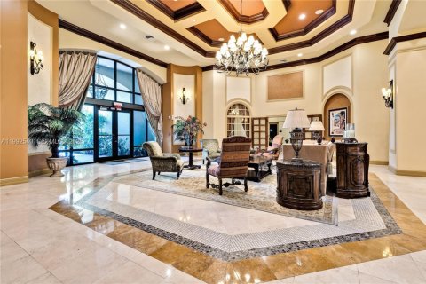 Condominio en alquiler en Coral Gables, Florida, 2 dormitorios, 93.83 m2 № 2056672 - foto 9