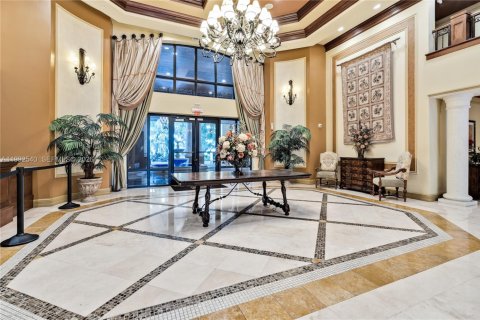 Condominio en alquiler en Coral Gables, Florida, 2 dormitorios, 93.83 m2 № 2056672 - foto 10