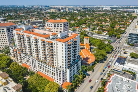 Condominio en alquiler en Coral Gables, Florida, 2 dormitorios, 93.83 m2 № 2056672 - foto 8