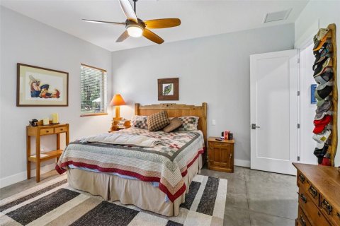 House in Weirsdale, Florida 3 bedrooms, 213.49 sq.m. № 2223526 - photo 17