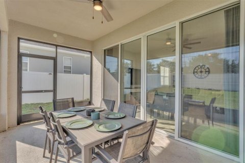 House in Dundee, Florida 4 bedrooms, 192.77 sq.m. № 1735348 - photo 5