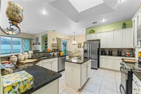 House in Orlando, Florida 3 bedrooms, 218.97 sq.m. № 1382526 - photo 8
