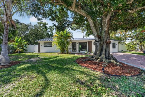 House in Jupiter, Florida 3 bedrooms, 168.71 sq.m. № 2242691 - photo 3