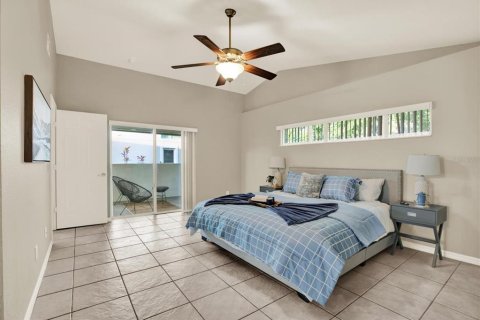House in Wesley Chapel, Florida 3 bedrooms, 209.77 sq.m. № 1803367 - photo 16
