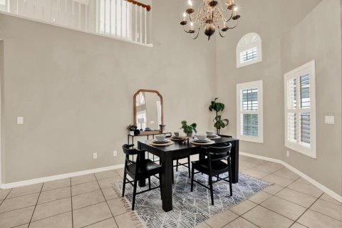 House in Wesley Chapel, Florida 3 bedrooms, 209.77 sq.m. № 1803367 - photo 9