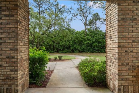 House in Spring Hill, Florida 5 bedrooms, 314.66 sq.m. № 1837638 - photo 5