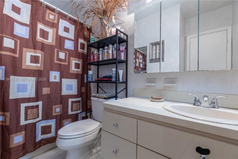 Купить виллу или дом в Майами, Флорида 4 спальни, 181.72м2, № 2006895 - фото 20