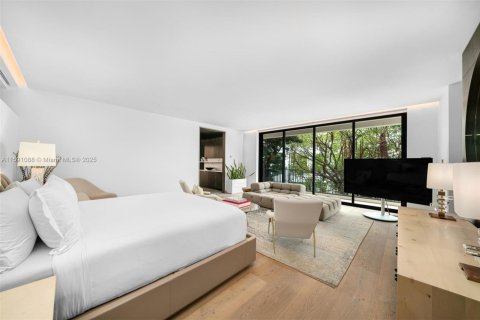 Купить виллу или дом в Майами, Флорида 8 спален, 1610м2, № 1960165 - фото 12