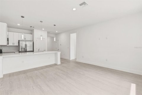 House in Punta Gorda, Florida 3 bedrooms, 115.94 sq.m. № 2232652 - photo 13