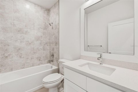 House in Punta Gorda, Florida 3 bedrooms, 115.94 sq.m. № 2232652 - photo 21