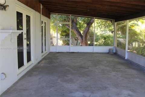 Купить виллу или дом в Майами, Флорида 3 спальни, 149.76м2, № 2017645 - фото 15