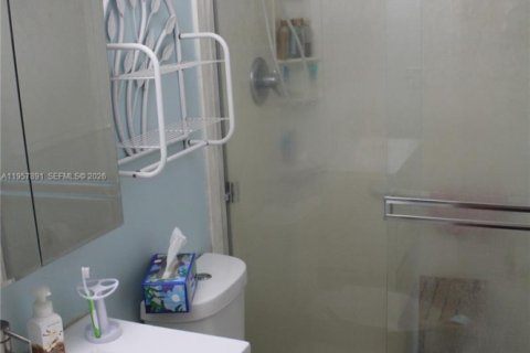 Купить виллу или дом в Майами, Флорида 3 спальни, 149.76м2, № 2017645 - фото 24