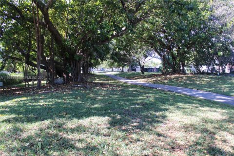 Купить виллу или дом в Майами, Флорида 3 спальни, 149.76м2, № 2017645 - фото 13