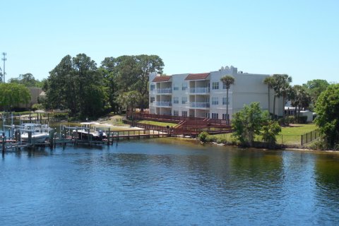 Condominio en venta en Fort Walton Beach, Florida, 2 dormitorios, 117.89 m2 № 560726 - foto 1