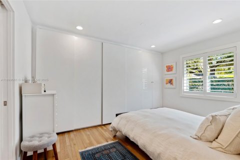 Casa en venta en Coral Gables, Florida, 3 dormitorios, 130.53 m2 № 1952387 - foto 30