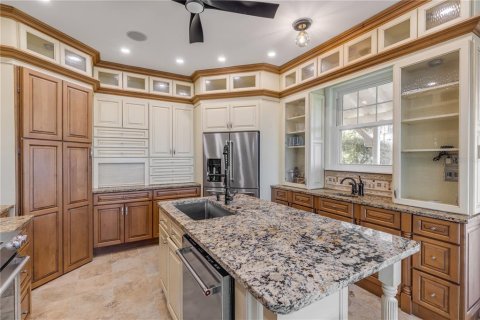 House in Port Orange, Florida 4 bedrooms, 248.33 sq.m. № 1570342 - photo 21