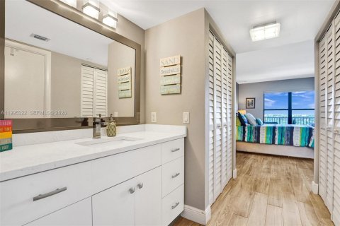 Copropriété à vendre à Fort Lauderdale, Floride: 2 chambres, 122.63 m2 № 2062981 - photo 19