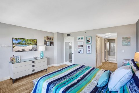 Copropriété à vendre à Fort Lauderdale, Floride: 2 chambres, 122.63 m2 № 2062981 - photo 17