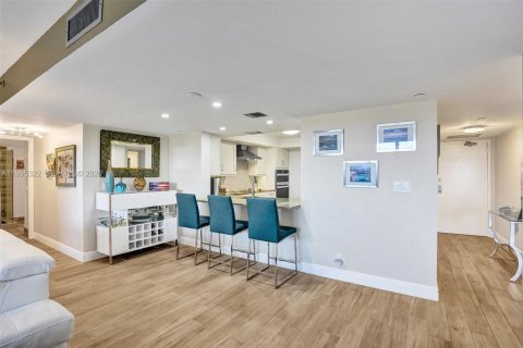 Copropriété à vendre à Fort Lauderdale, Floride: 2 chambres, 122.63 m2 № 2062981 - photo 6