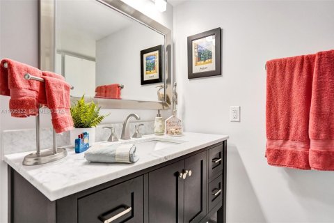 Copropriété à vendre à Fort Lauderdale, Floride: 2 chambres, 122.63 m2 № 2062981 - photo 23
