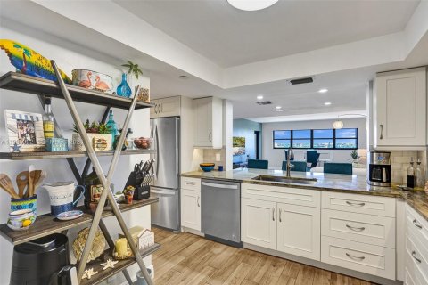 Copropriété à vendre à Fort Lauderdale, Floride: 2 chambres, 122.63 m2 № 2062981 - photo 11