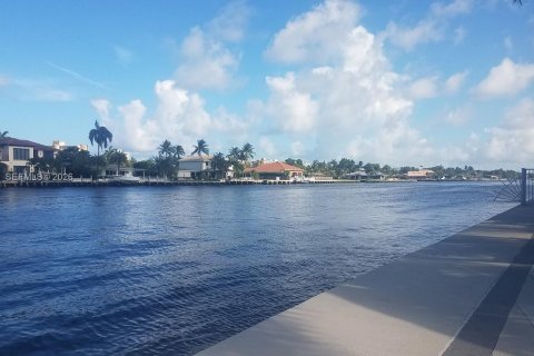 Copropriété à vendre à Fort Lauderdale, Floride: 2 chambres, 122.63 m2 № 2062981 - photo 29