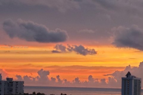 Copropriété à vendre à Fort Lauderdale, Floride: 2 chambres, 122.63 m2 № 2062981 - photo 5