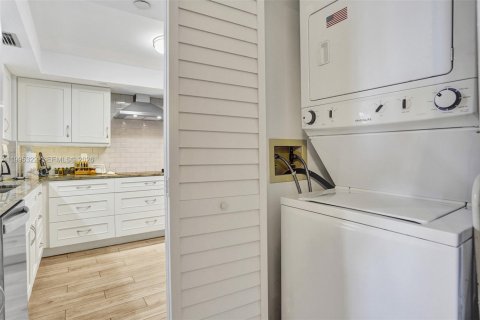 Copropriété à vendre à Fort Lauderdale, Floride: 2 chambres, 122.63 m2 № 2062981 - photo 28