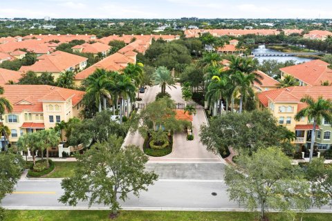 Townhouse in Palm Beach Gardens, Florida 3 bedrooms, 242.38 sq.m. № 2359784 - photo 5