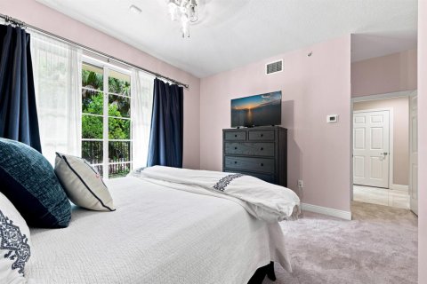 Townhouse in Palm Beach Gardens, Florida 3 bedrooms, 242.38 sq.m. № 2359784 - photo 13