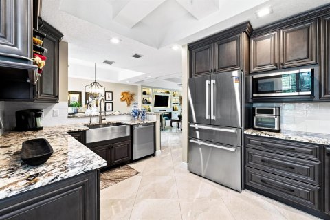 Townhouse in Palm Beach Gardens, Florida 3 bedrooms, 242.38 sq.m. № 2359784 - photo 26