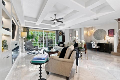 Townhouse in Palm Beach Gardens, Florida 3 bedrooms, 242.38 sq.m. № 2359784 - photo 22