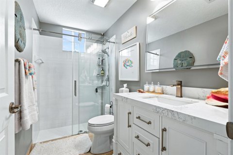Townhouse in Palm Beach Gardens, Florida 3 bedrooms, 242.38 sq.m. № 2359784 - photo 14