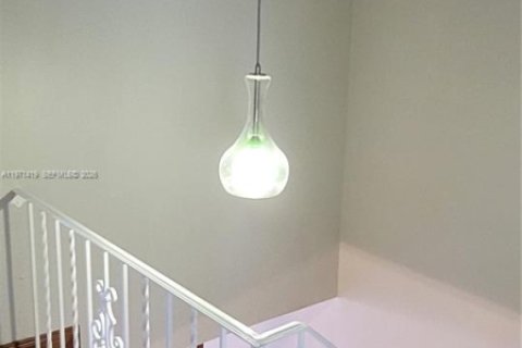 Adosado en venta en Davie, Florida, 2 dormitorios, 120.03 m2 № 2043680 - foto 5