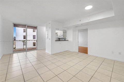 Купить кондоминиум в Майами, Флорида 2 спальни, 83.43м2, № 2168143 - фото 21