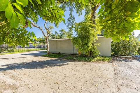 Купить коммерческую недвижимость в Норт-Майами-Бич, Флорида № 1955621 - фото 7