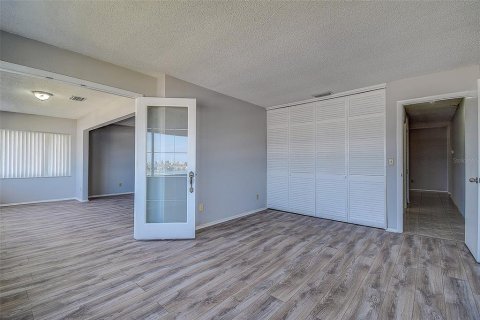 Купить кондоминиум в Беллеэйр Блафс, Флорида 6 комнат, 145.39м2, № 2142339 - фото 21