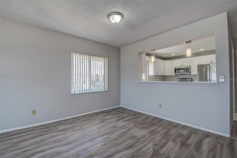 Купить кондоминиум в Беллеэйр Блафс, Флорида 6 комнат, 145.39м2, № 2142339 - фото 15