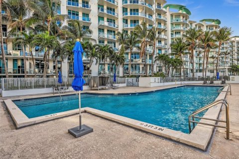 Condominio en alquiler en Aventura, Florida, 2 dormitorios, 75.81 m2 № 1983743 - foto 24