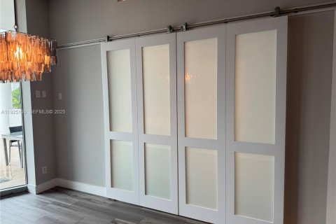 Condominio en alquiler en Aventura, Florida, 2 dormitorios, 75.81 m2 № 1983743 - foto 7