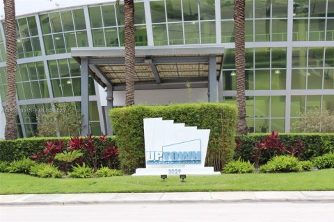 Condominio en Aventura, Florida, 2 dormitorios  № 1983743