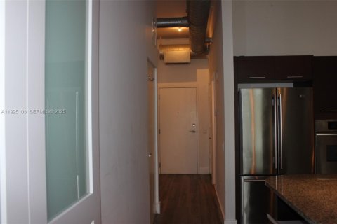 Condominio en alquiler en Aventura, Florida, 2 dormitorios, 75.81 m2 № 1983743 - foto 4