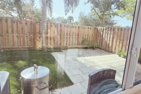 Adosado en alquiler en Miami Gardens, Florida, 4 dormitorios, 148.36 m2 № 2002195 - foto 9
