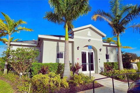 Adosado en alquiler en Miami Gardens, Florida, 4 dormitorios, 148.36 m2 № 2002195 - foto 23