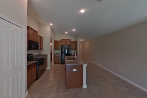 Villa ou maison à louer à Apollo Beach, Floride: 3 chambres, 134.8 m2 № 2385924 - photo 6